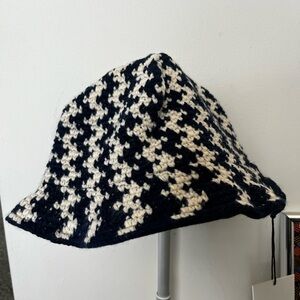 BRAND NEW - Aime Leon Dore Crochet Knit Bucket Hat